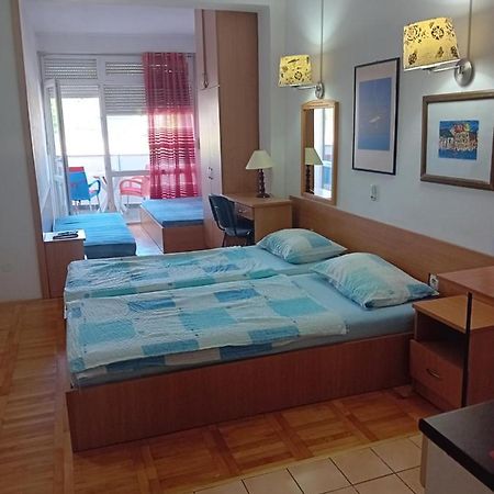 Vila Centar 特雷比涅 外观 照片