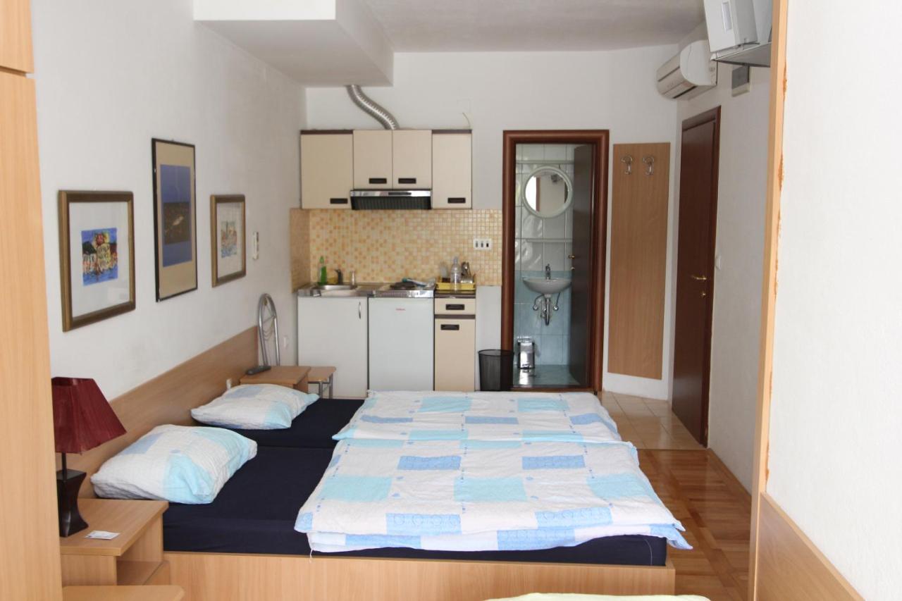 Vila Centar 特雷比涅 外观 照片