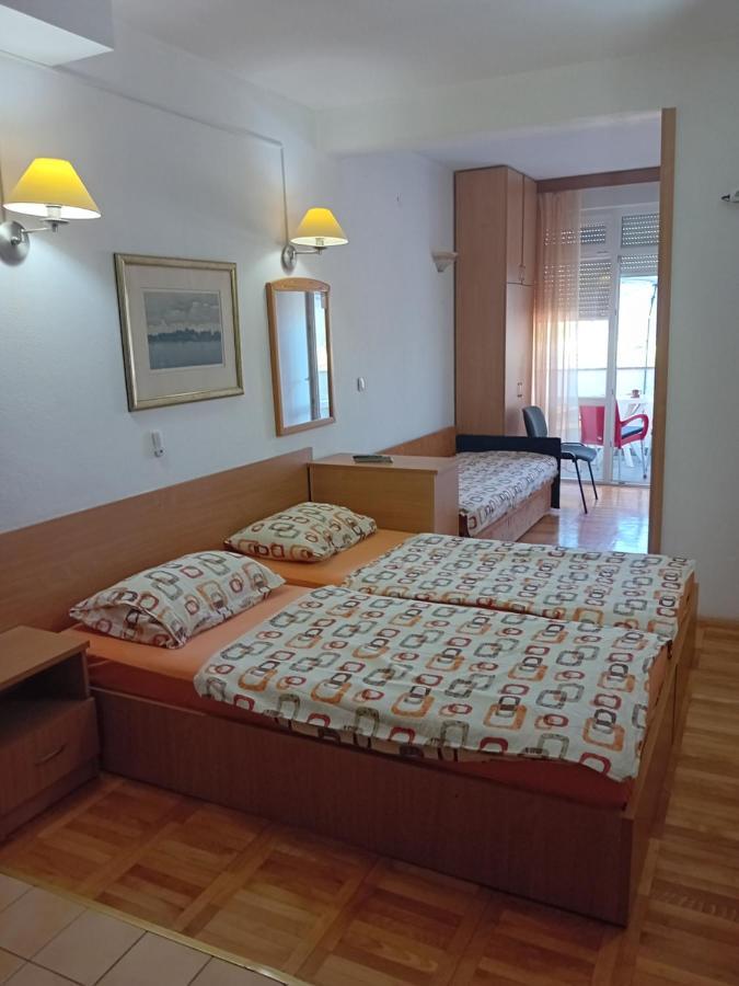 Vila Centar 特雷比涅 外观 照片