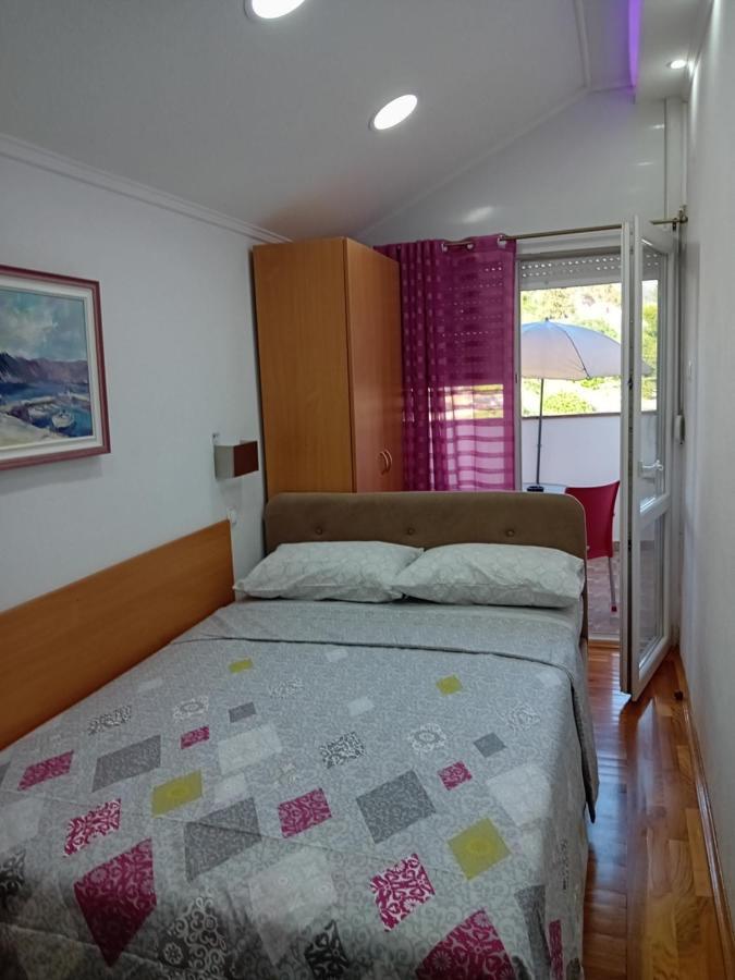 Vila Centar 特雷比涅 外观 照片